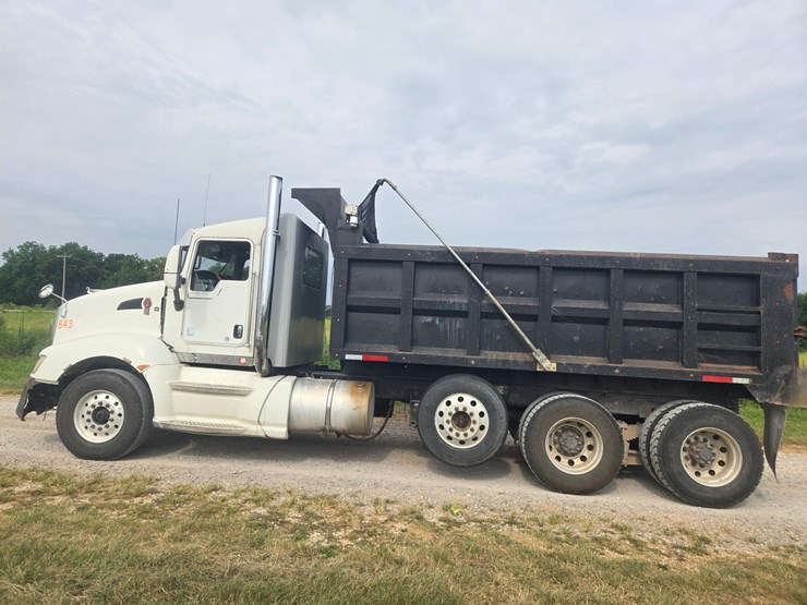 2011-kenworth-t660-image-8