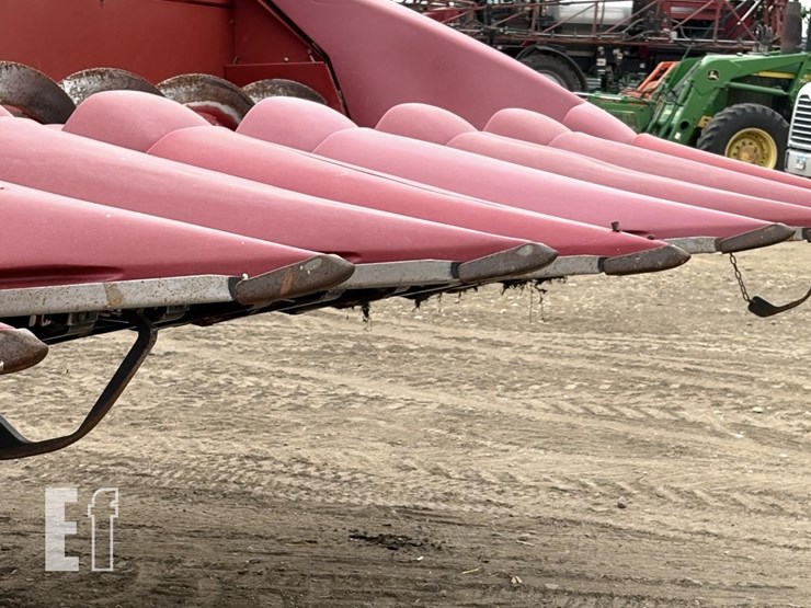 2010-case-ih-3412-image-7