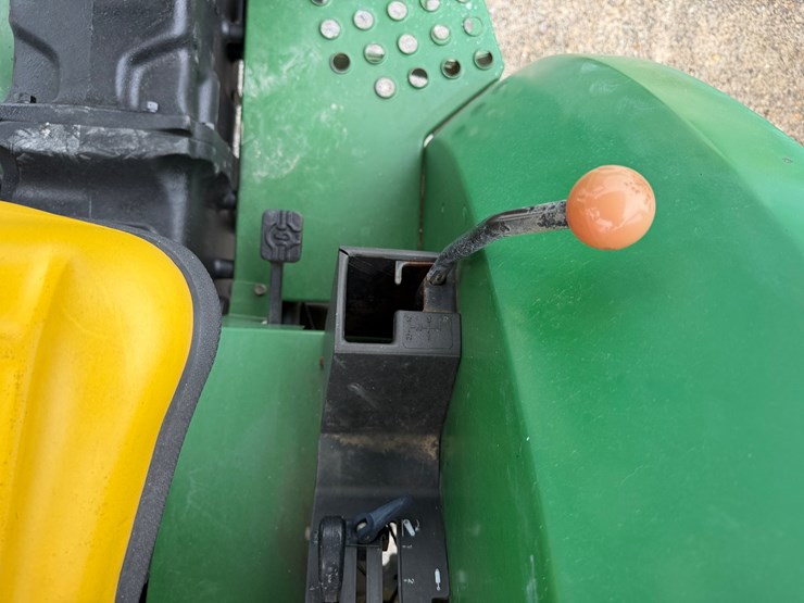1997-john-deere-5200-image-8