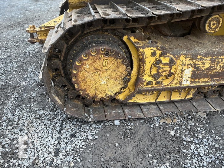 2014-komatsu-d61ex-23-image-10