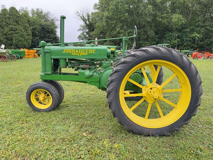 john-deere-model-b-image-2