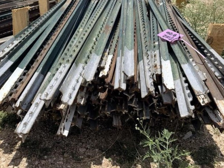 l3--200-6'-t-posts-image-2