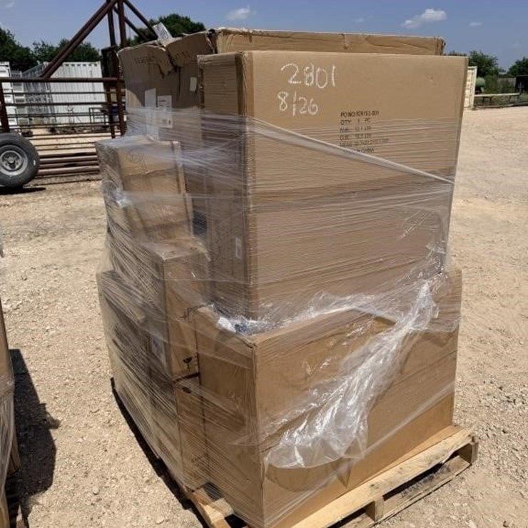 L3 - Pallet of Light Fixtures