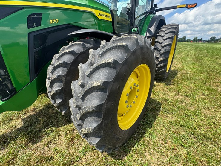 john-deere-8r-370-image-59