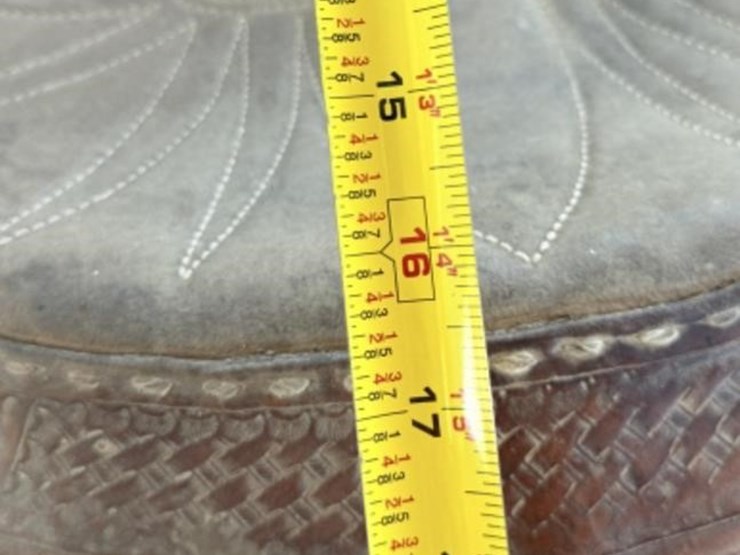 sl---saddle-&-stand-image-3