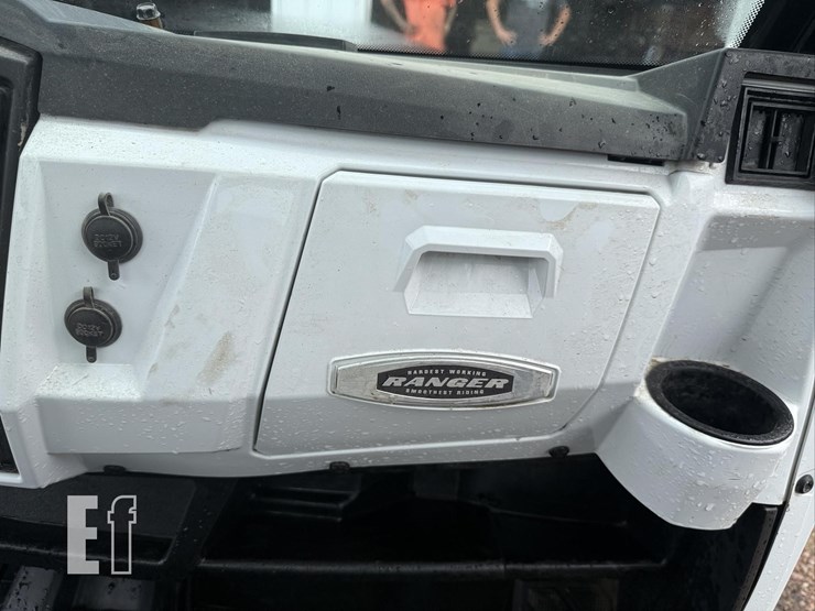 2015-polaris-ranger-xp-image-21