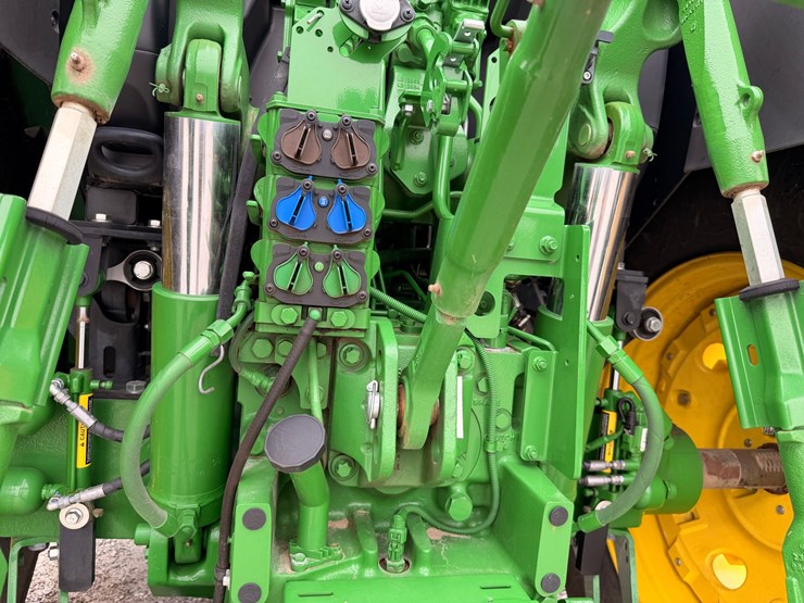 2024-john-deere-6r-145-image-11