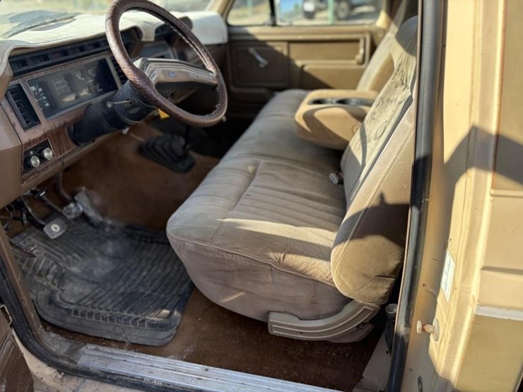 1983-ford-f350-image-13