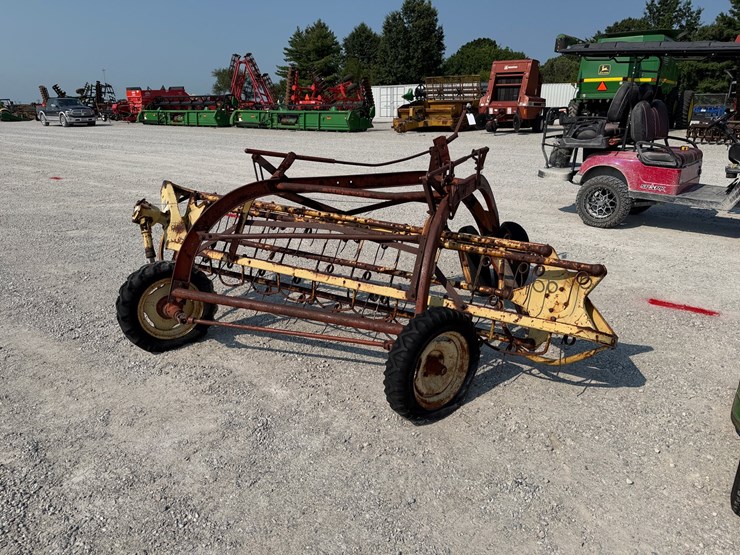 new-holland-256-image-4