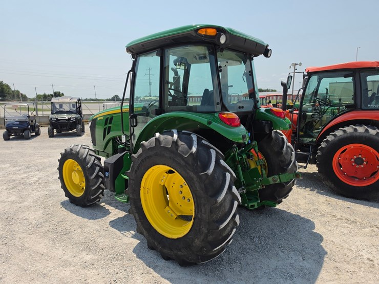 2019-john-deere-5100e-image-11