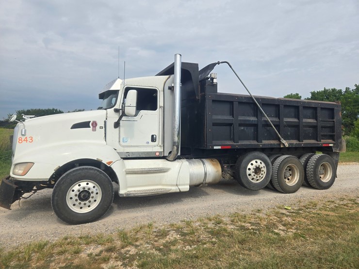 2011-kenworth-t660-image-5