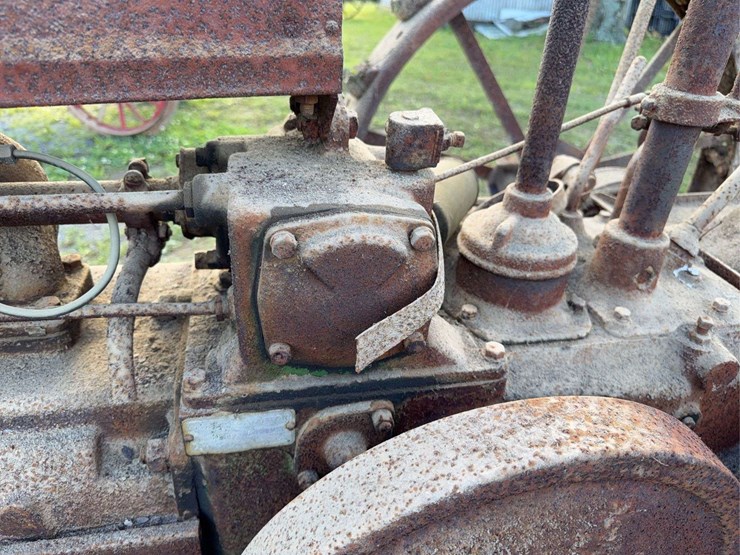john-deere-model-b-image-35