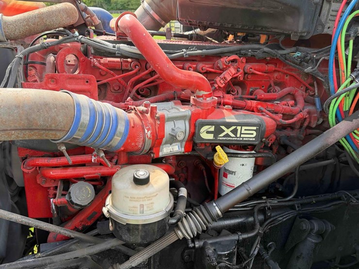 2019-kenworth-t880-image-18