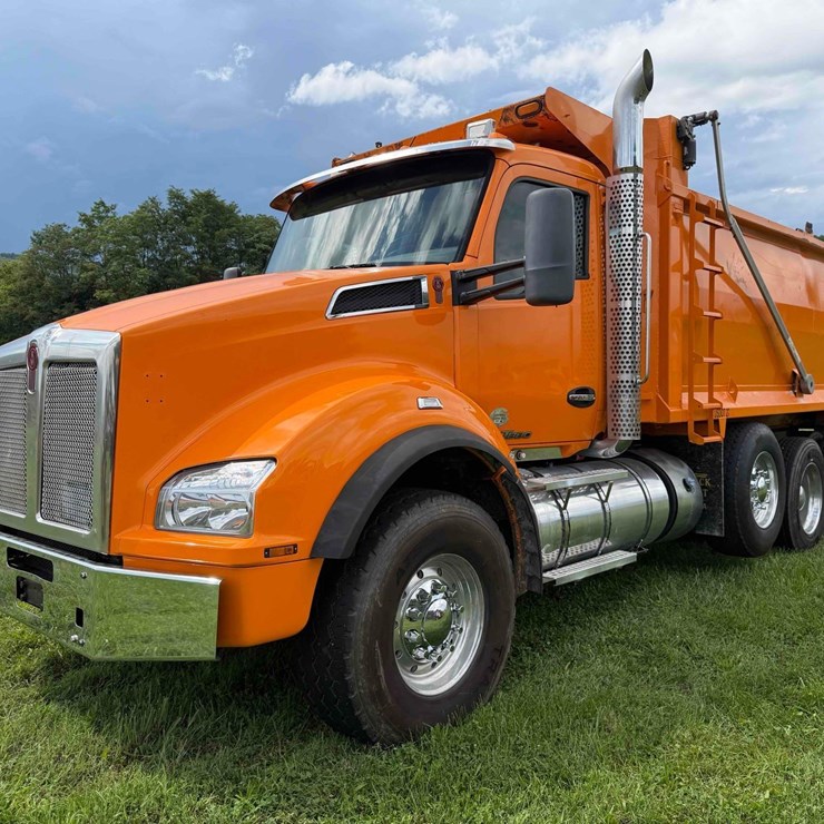 2019 KENWORTH T880