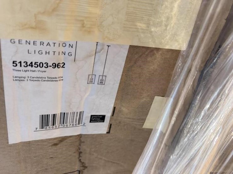 l3---pallet-of-light-fixtures-image-6