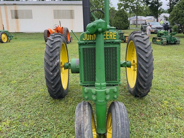john-deere-model-b-image-8