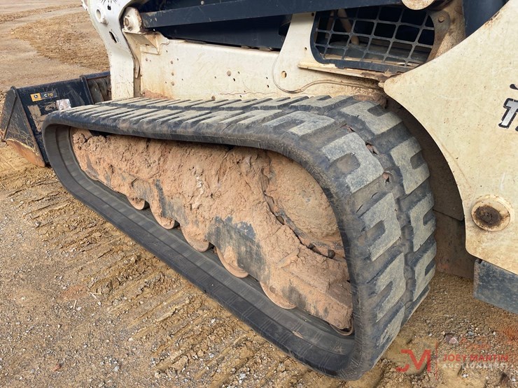 2020-bobcat-t740-image-10