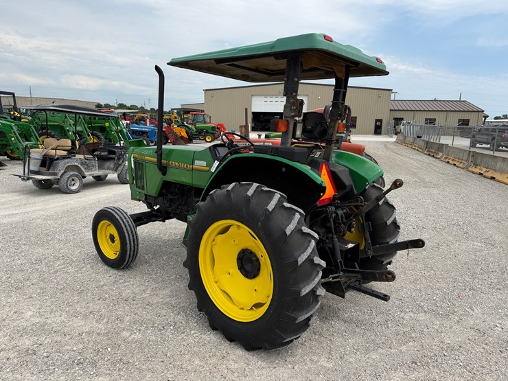 1997-john-deere-5200-image-12