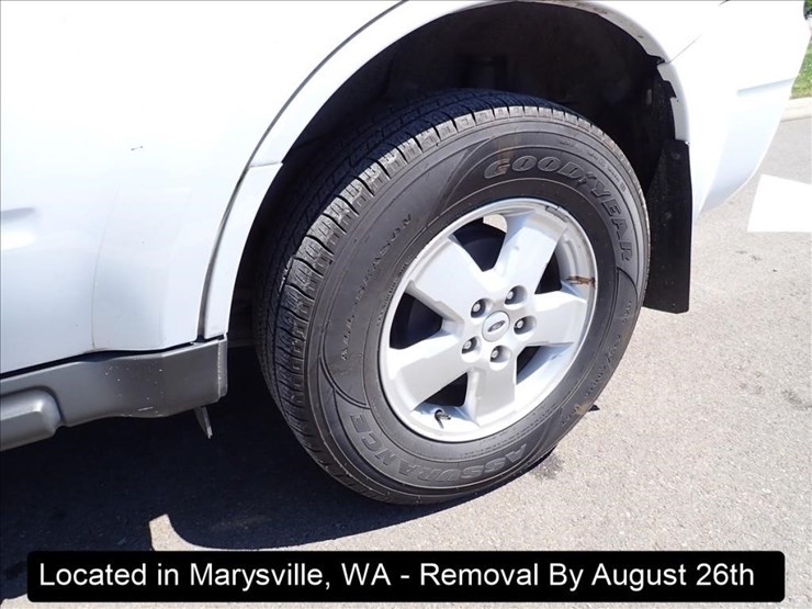 2009-ford-escape-image-16