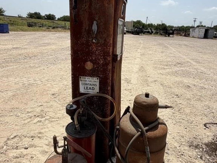 l3-antique-fuel-pump-image-7