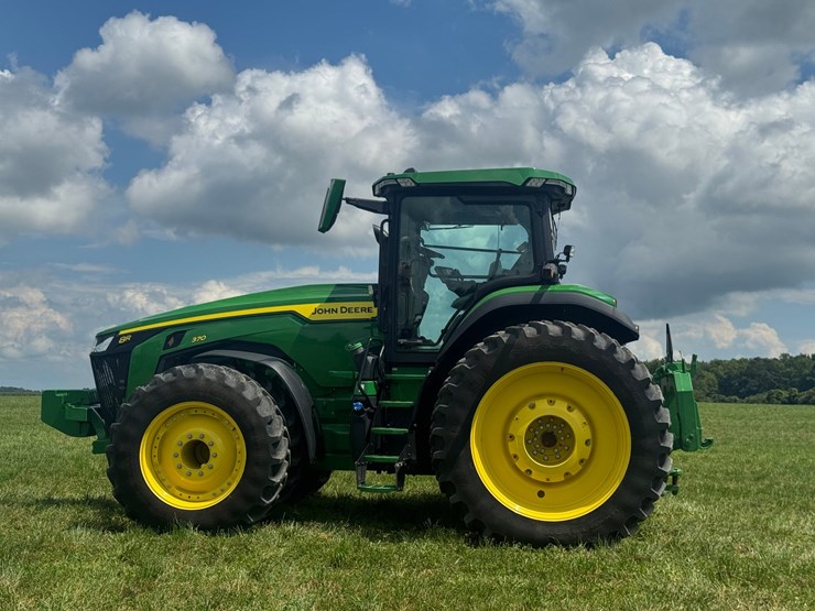 john-deere-8r-370-image-1