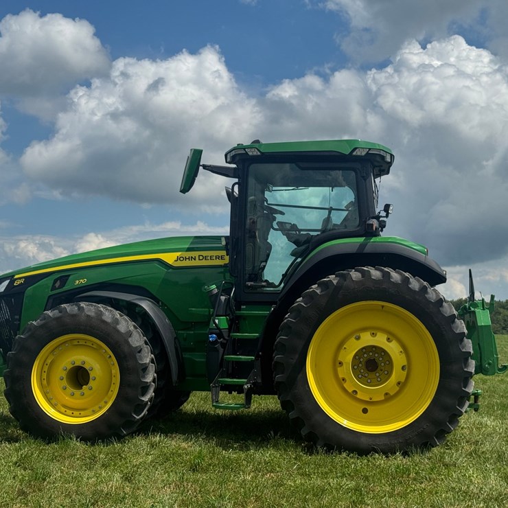 JOHN DEERE 8R 370