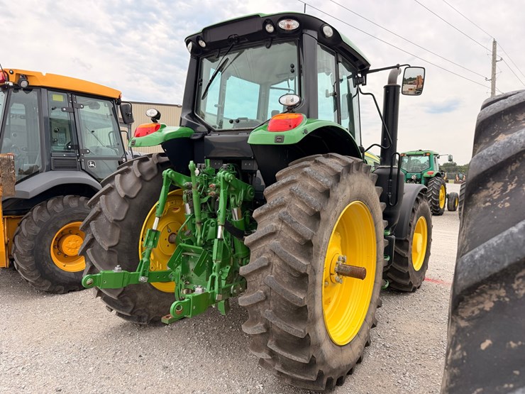 2023-john-deere-6155m-image-14