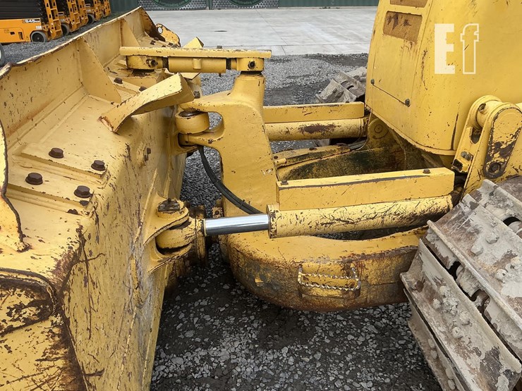 2014-komatsu-d61ex-23-image-12