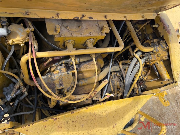 caterpillar-d400d-image-15