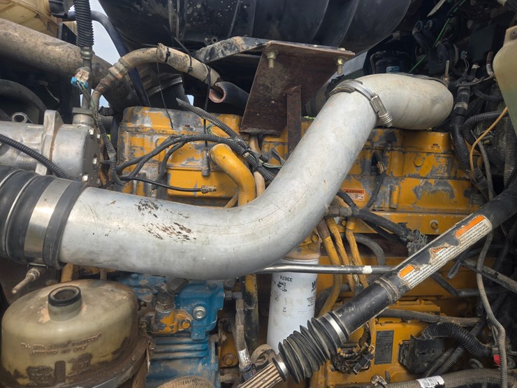 2011-kenworth-t660-image-47