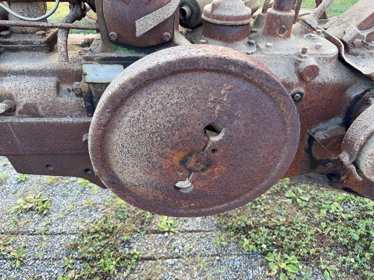 john-deere-model-b-image-34