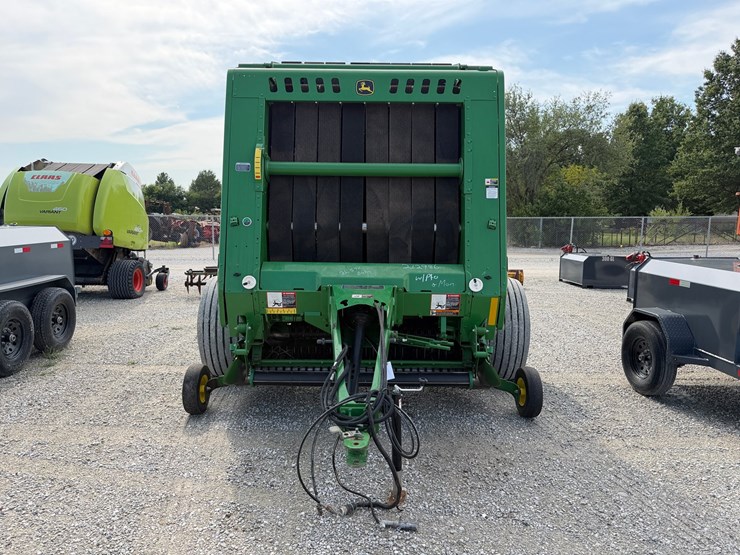 2018-john-deere-560m-image-2