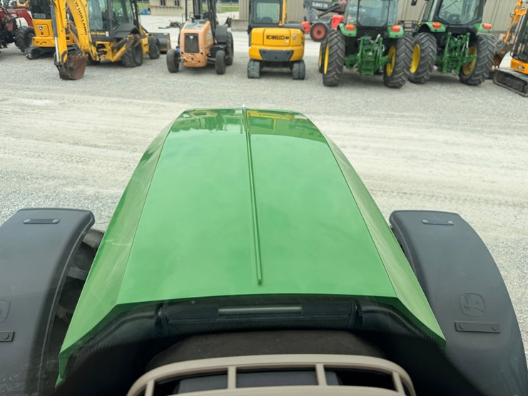 2025-john-deere-6r-155-image-8