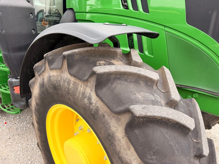 2023-john-deere-6155m-image-18