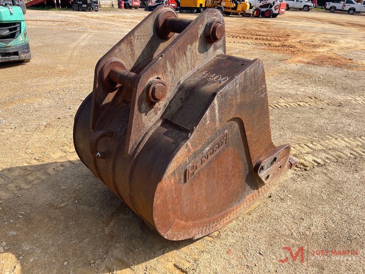 hendrix-41"-tooth-bucket-excavator-attachment-image-3