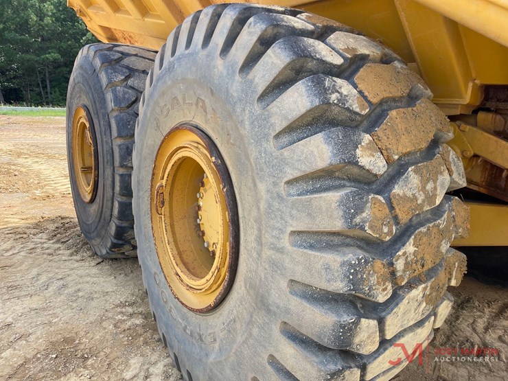 caterpillar-d400d-image-10