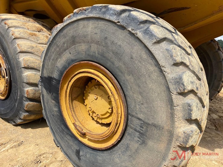 caterpillar-d400d-image-11