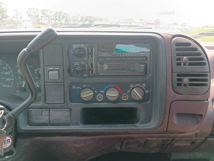1996-chevrolet-k3500-image-43