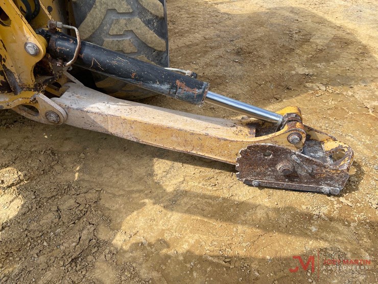2017-caterpillar-415f2-image-14