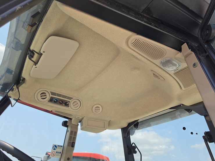 2019-john-deere-5100e-image-12