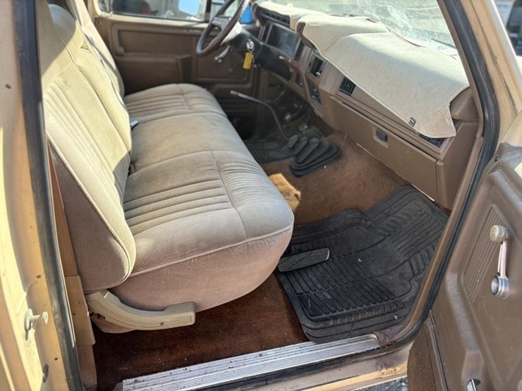 1983-ford-f350-image-8