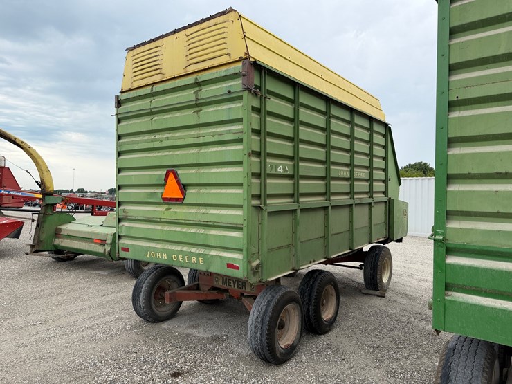 john-deere-714a-image-6
