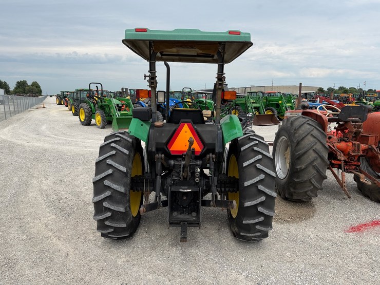 1997-john-deere-5200-image-13