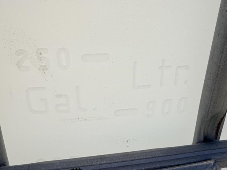l3---250-gallon-tote-image-3