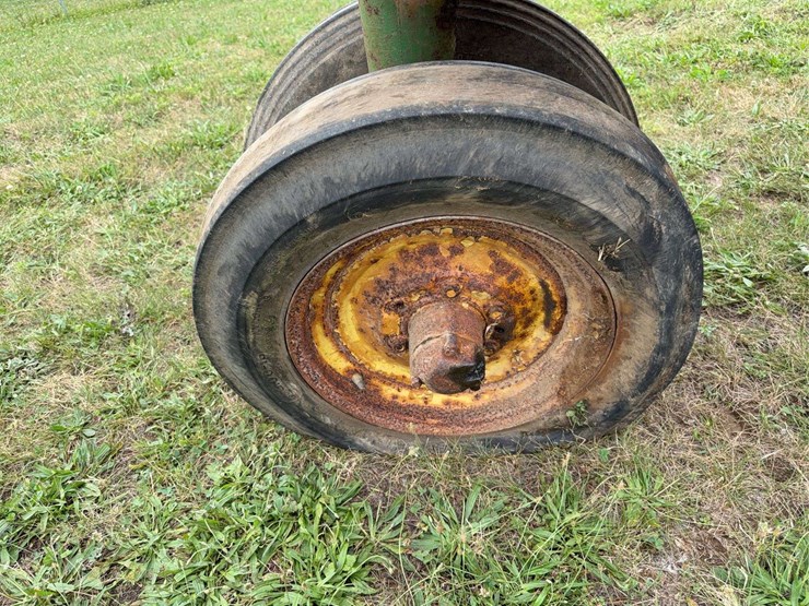 john-deere-60-image-12