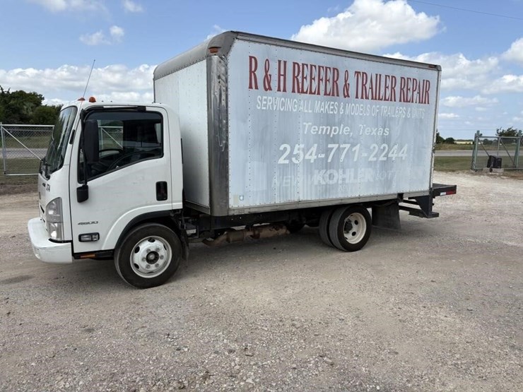 l3---2018-chevrolet-4500-box-truck-image-1