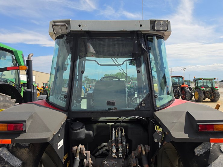1996-massey-ferguson-6180-image-12