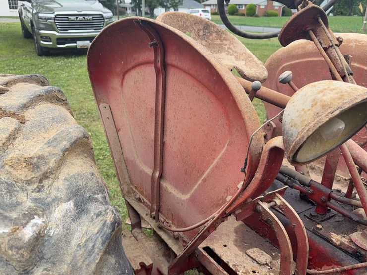 massey-ferguson-30-image-27