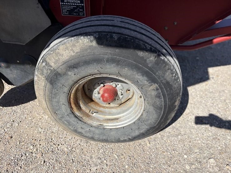 2007-case-ih-rbx563-image-20