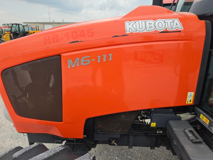 2016-kubota-m6-111-image-8